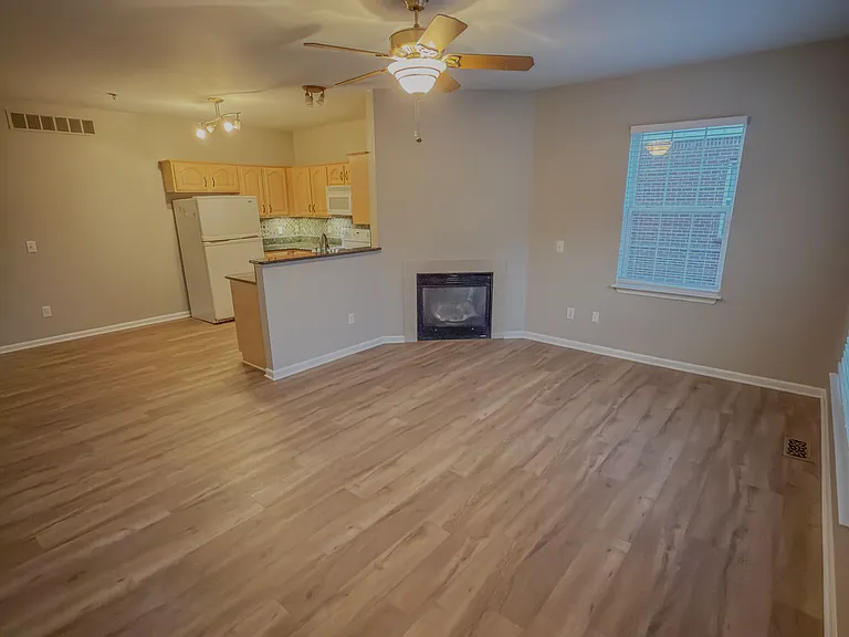 43127 Strand Dr — Photo 3