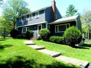 59 1st Parish Rd, Norwell, MA 02061