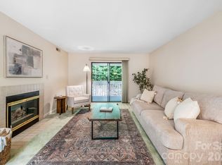 2604 Vineyard Blvd, Asheville, NC 28805