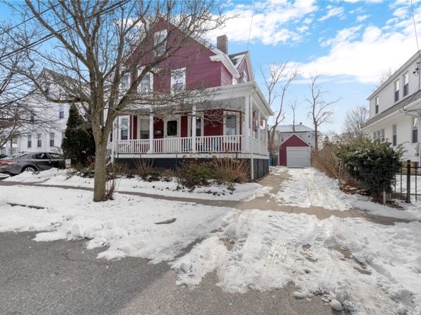 154 Grand Ave