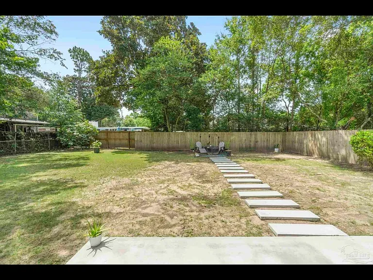 3555 Creighton Rd — Photo 5