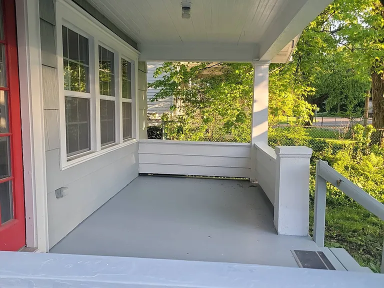 275 Goodview Ave — Photo 3