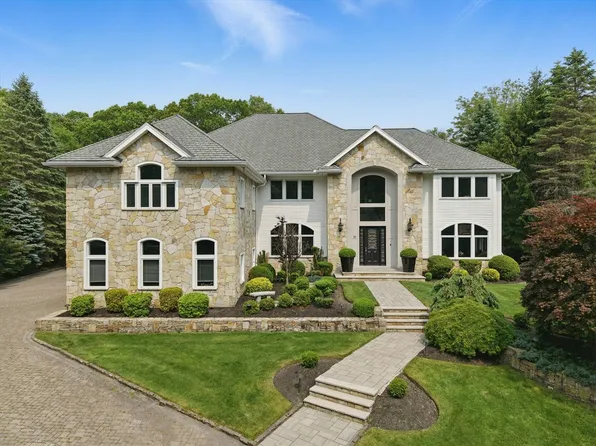 65 Saile Way, North Andover, MA 01845