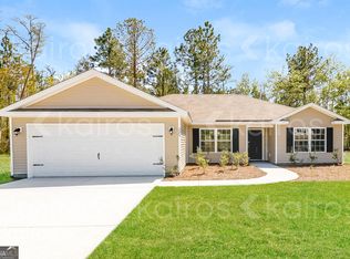 225 Western Red Cedar Dr, Springfield, GA 31329