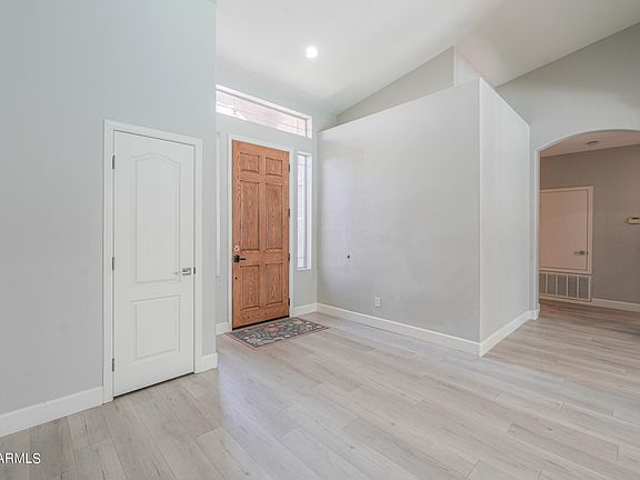 4th image of 6451 W GARY Drive