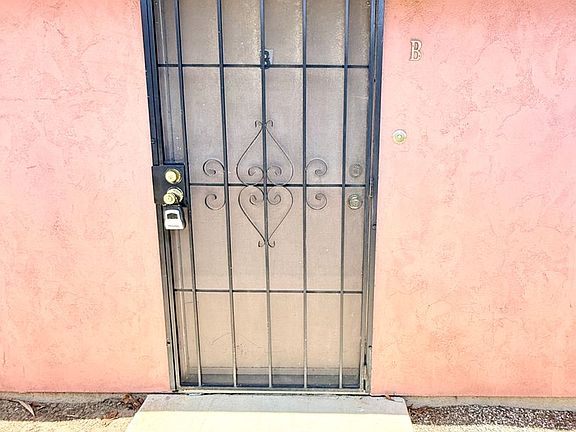 2nd image of 134 N M St #B