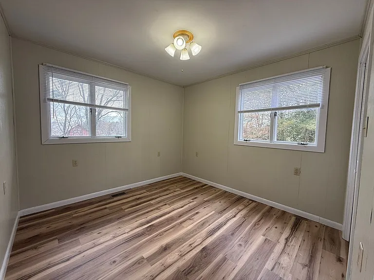 245 Meadowbrook Rd — Photo 9