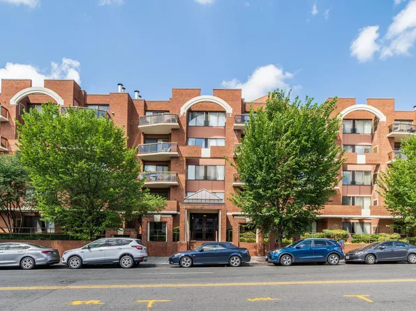 2320 Wisconsin Ave NW APT 304, Washington, DC 20007