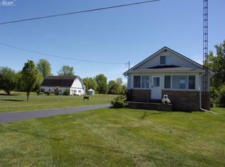 7157 Coldwater Rd, Flushing, MI 48433