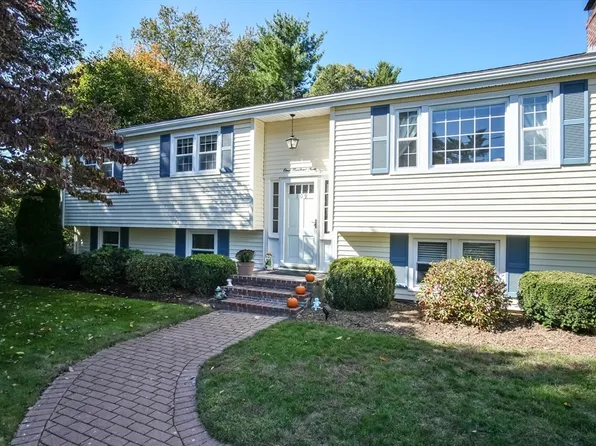 109 Kennedy Rd, Stoughton, MA 02072