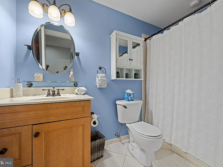 6 S Strawberry St #10 — Photo 17