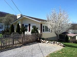 1st image of 3717 Garden City Blvd SE