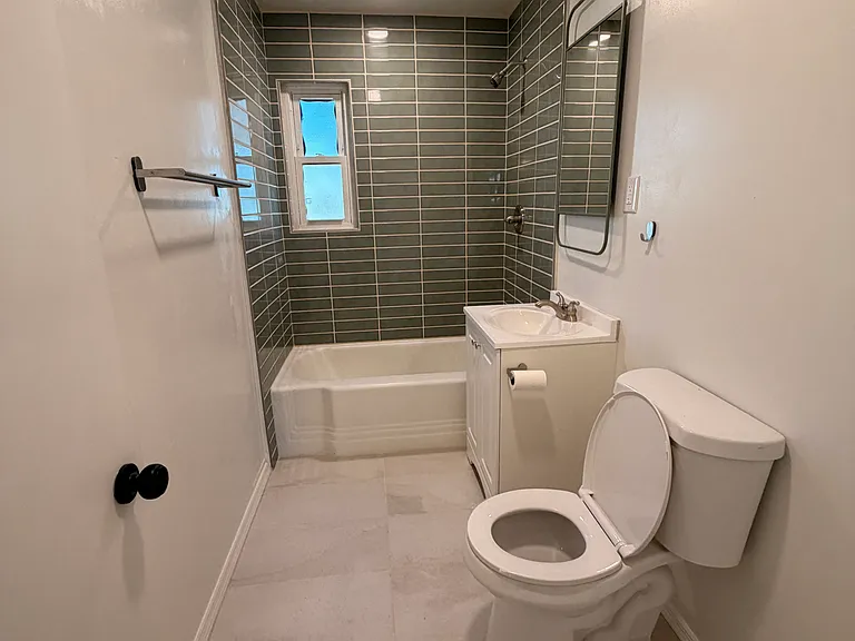 1208 E Colter St — Photo 7