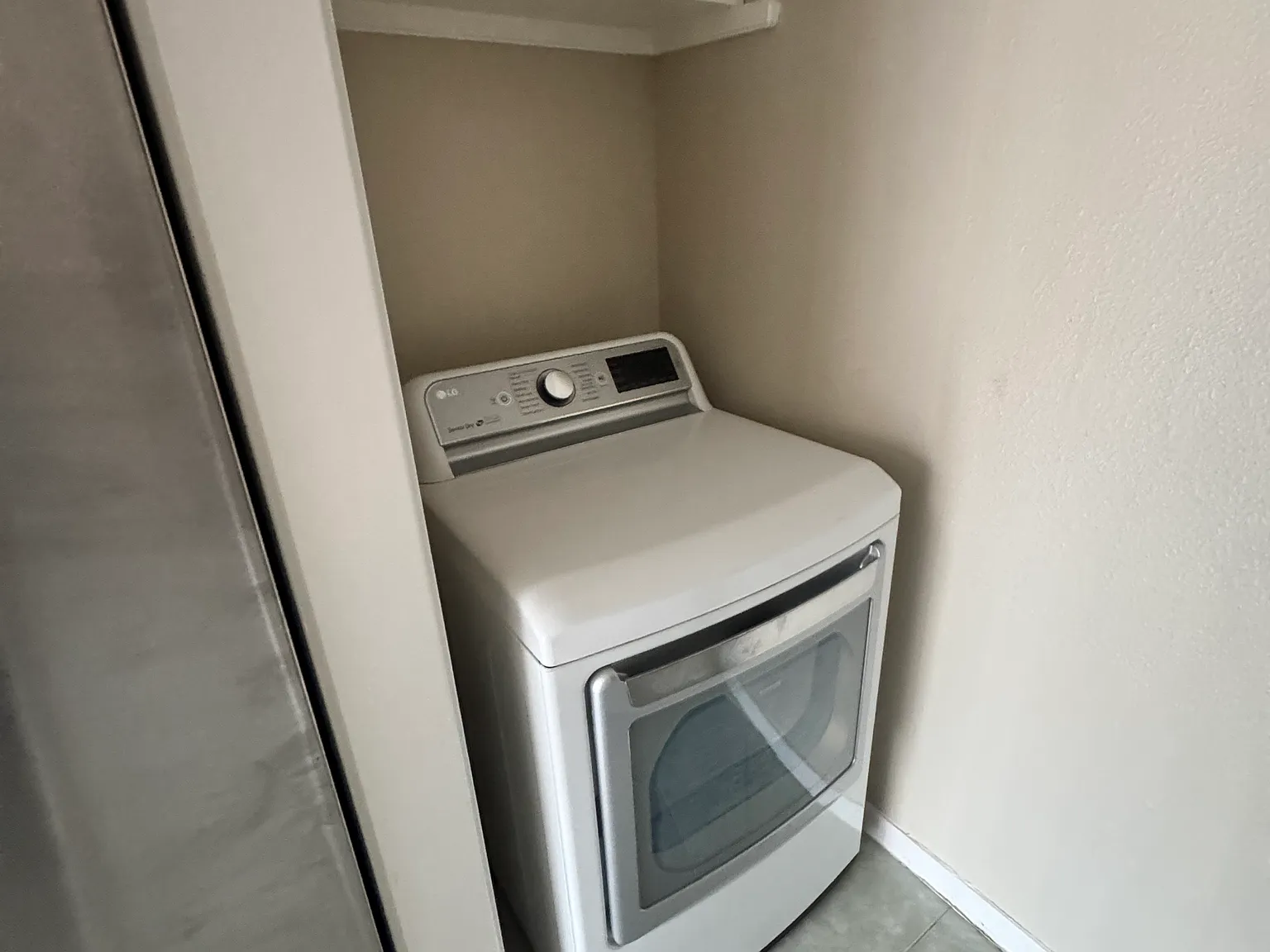 1 bed, 758 sqft, $1,250 — Photo 3