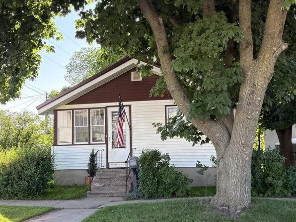 115 N Prairie Street, Prairie Du Chien, WI 53821