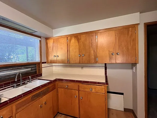 407 Regents Blvd #407 — Photo 2