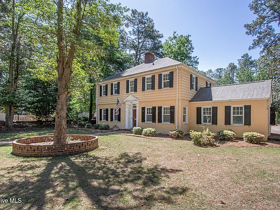 3rd image of 310 E Morganton Road