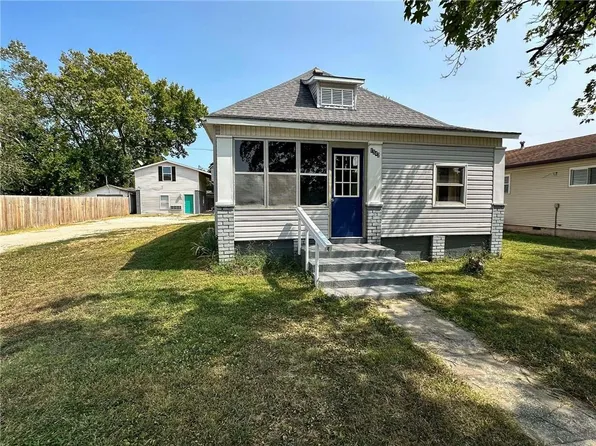 1542 Chouteau Ave, Baxter Springs, KS 66713