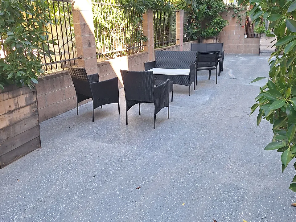 Las Palmas Apartments