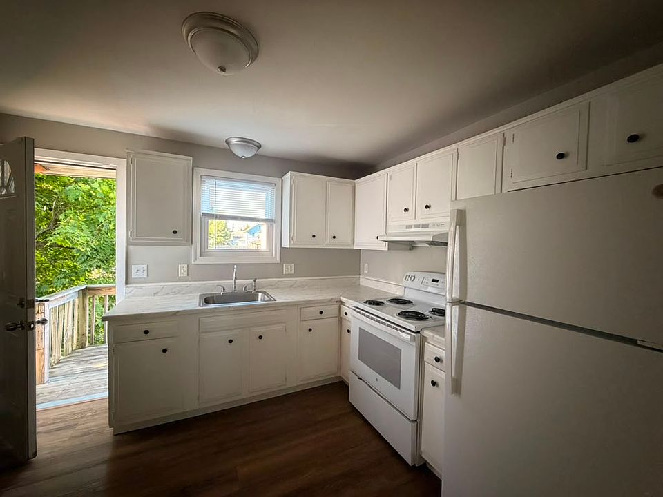 1st image of 451 Main St #4A
