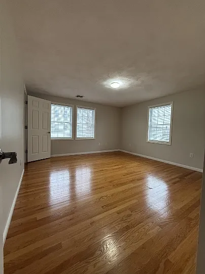 5 Kensington Park — Photo 12
