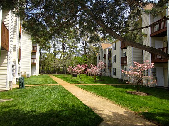 4th image of 4609 Downeast Ct APT 103