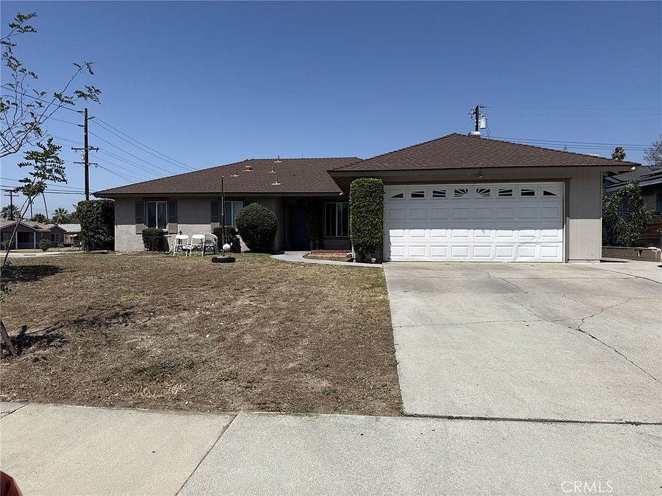1st image of 1701 Martello St