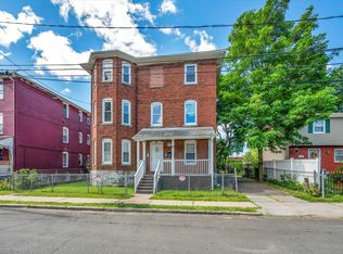 63 Seyms St #3, Hartford, CT 06120