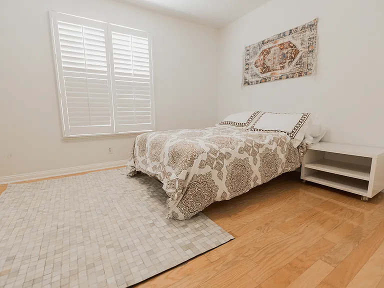 23301 Balmoral Ln — Photo 8
