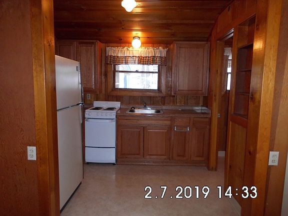 2nd image of 914 Lakeview Ave #1