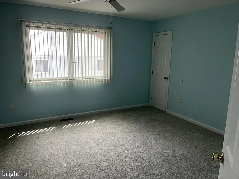 11 Reese Ave — Photo 8