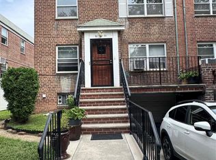 61-31 185th St FLOOR 2, Fresh Meadows, NY 11365