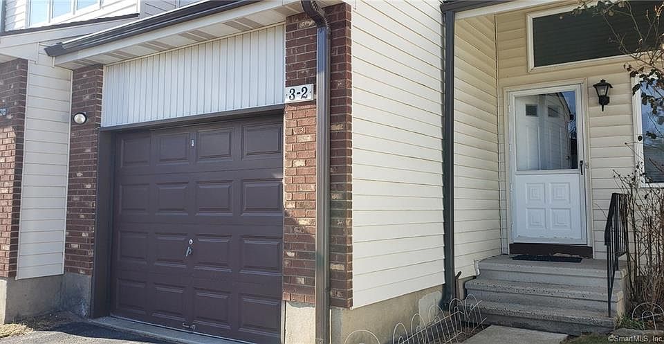 1st image of 3 Foncine Ln #32