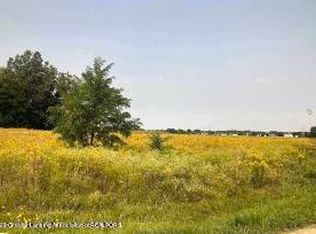 7759 Hough Rd, Almont, MI 48003