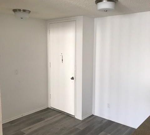 5th image of 2900 Sunset Pl #313