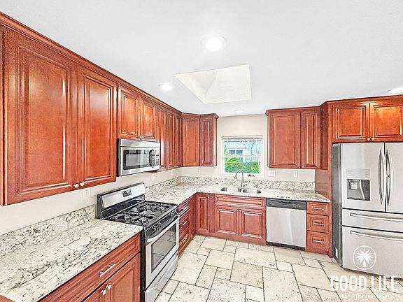 2nd image of 7280 Annapolis Ave