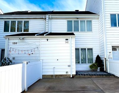 141 Hampton Grn, Staten Island, NY, 10312