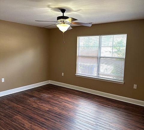 4th image of 2243-45-47-49 Spring Meadow Ln SE #230392971