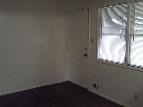3rd image of 1806 Iris Ave APT 3