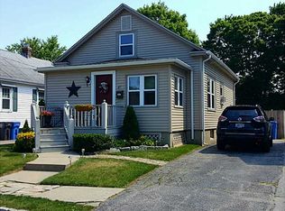 27 Euston Ave, Cranston, RI 02910