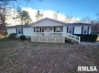 5171 E Houston Rd, Woodlawn, IL 62898