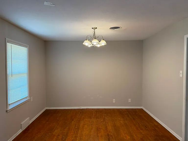 6413 Lambeth Ln — Photo 27