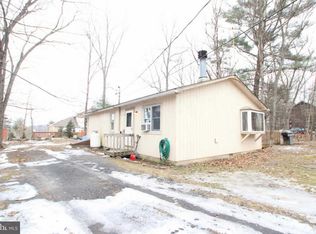 3519 Acorn Cir, East Stroudsburg, PA 18302