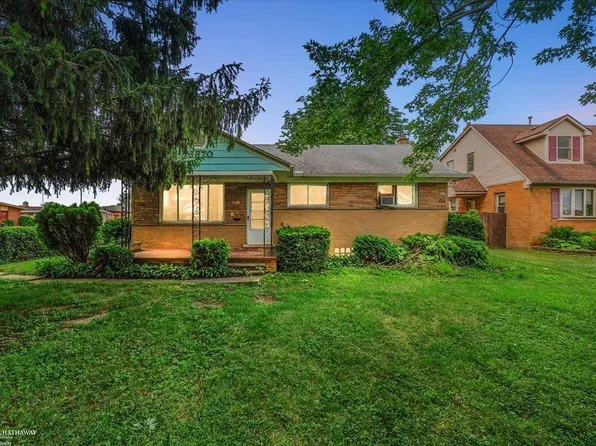 16670 E Twelve Mile Rd, Roseville, MI 48066