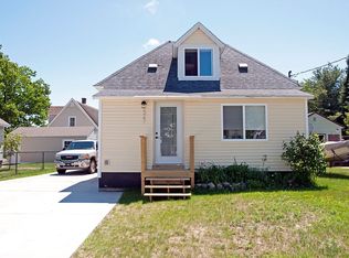 527 Center St, Marquette, MI 49855