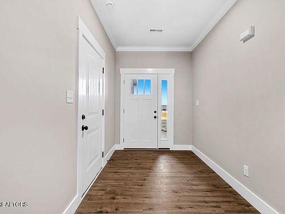 4th image of 719 Haig St Lot 12