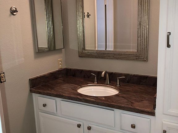 5th image of 23731 Bayside Ln #102