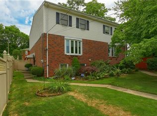 814 4th St, Oakmont, PA 15139