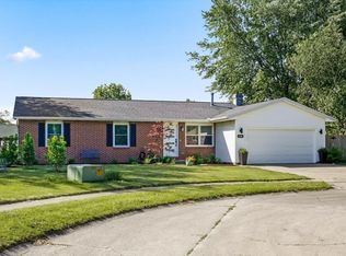 2710 Summit Ct, Urbana, IL 61802