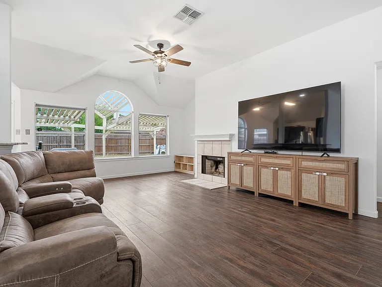 7218 Gingerberry Dr — Photo 6